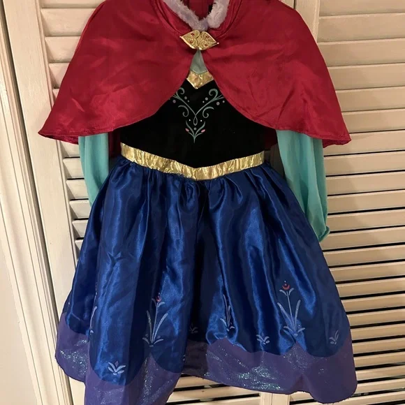 Halloween Frozen Anna Costume- 3 Year old——— small boo-boo on skirt needs TLC - Picture 3 of 6
